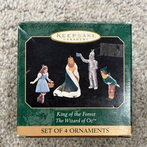 KEEPSAKE the Label Wizard of Oz Ornament Set - Green, Silver, Brown